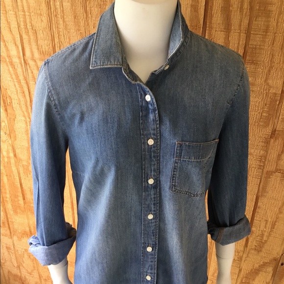 Women J. Crew Denim Perfect Fit Shirt with Pocket - Picture 4 of 6